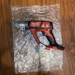 Milwaukee M18 18-Volt Lithium-Ion Cordless 18-Gauge Double Cut Metal Shear (2635-20) (Tool-Only)