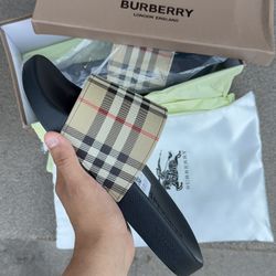 Burberry Slide