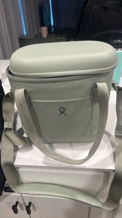 Hydroflask lunch box