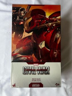 Hot toys iron man 1/6th scale collectible figure