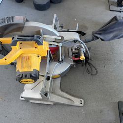 DeWalt 12" Compound Miter Saw - Heavy Duty 15 Amp