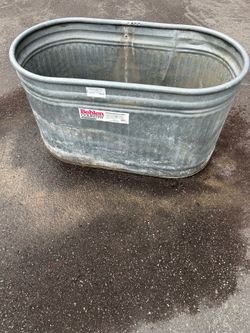 Behlen Galvanized Stock Tank