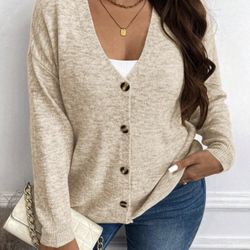 Plus Size Knit Cardigan 