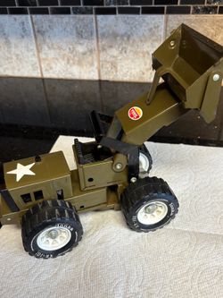 Vintage Tonka Army Green Loader