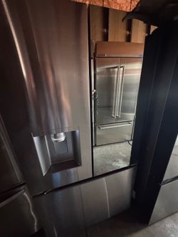LG 36” 3 Door Refrigerator + Glass View Panel