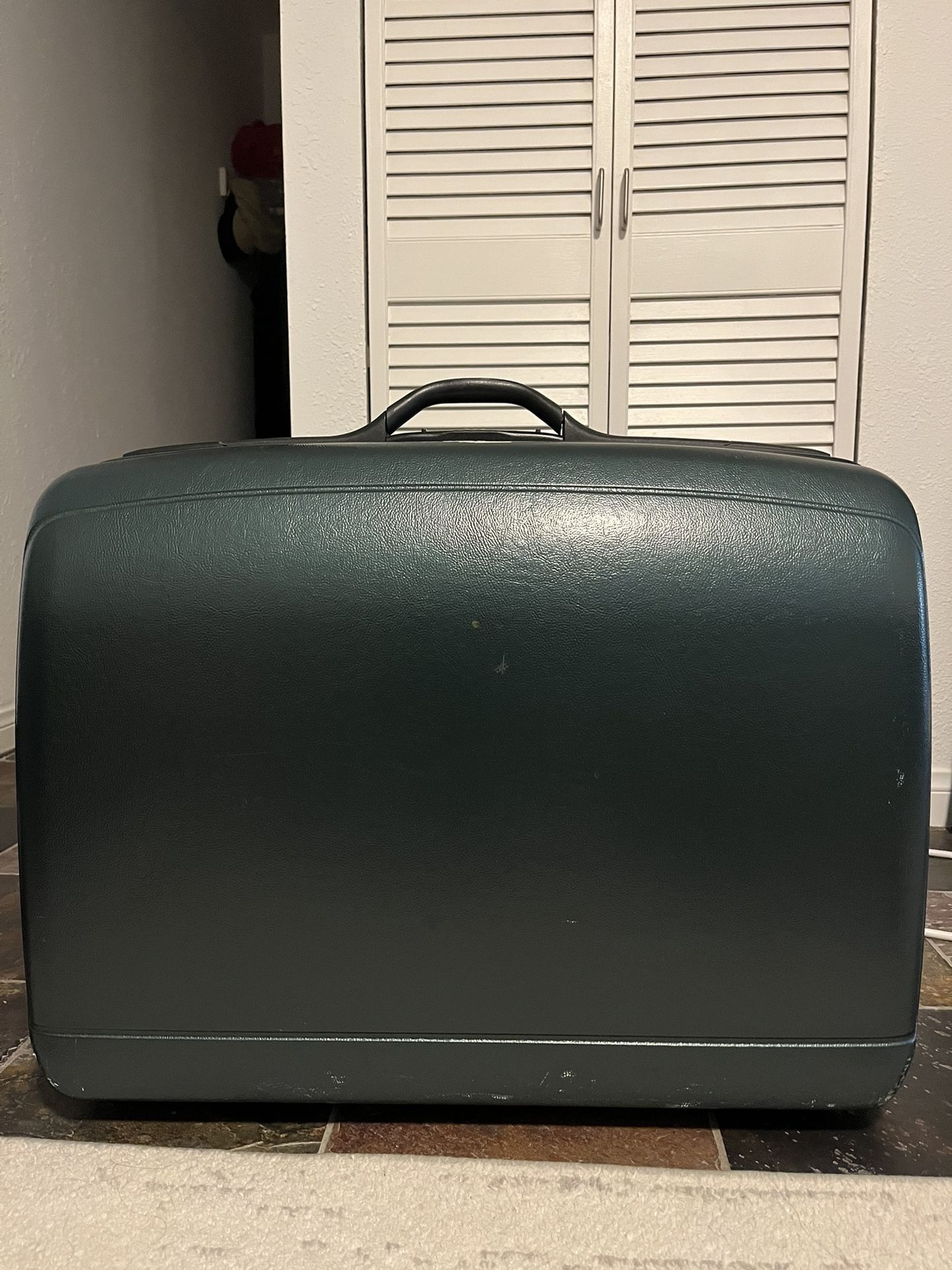 Free Large Suitcase