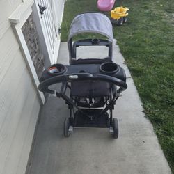 Graco Sit N Stand Stroller