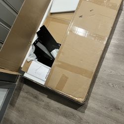 BRAND NEW VANITY Black ! 