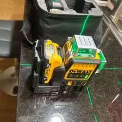 DeWalt Green Laser Level 360 