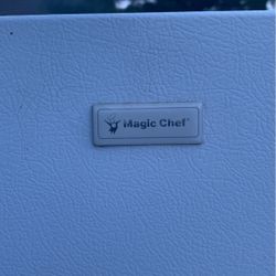 Magic Chef  Refrigerator 