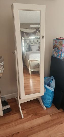 Jewelry Mirrored Cabinet
