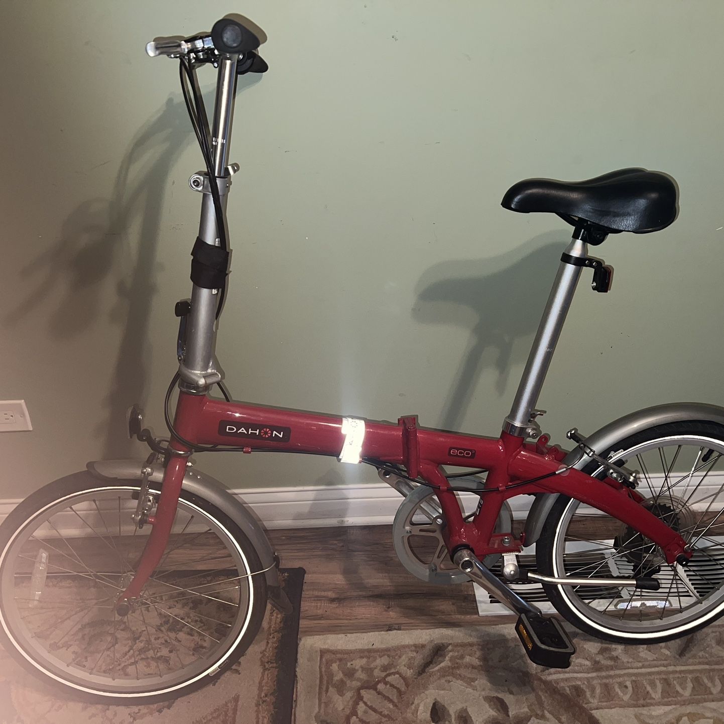 Dahon Eco3 Aluminum folding Bike LikeBike Like New for Sale in Chicago IL OfferUp