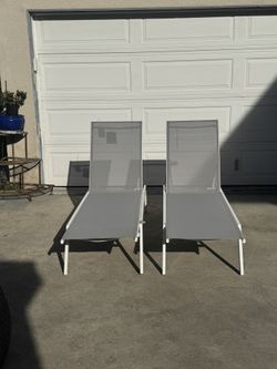**NEW w/Tags** 2 Outdoor Patio Adjustable Chaise Lounges - Pair (2) Nautica Home-Gray&White
