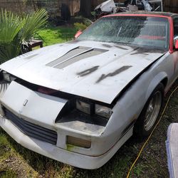 1990 Camaro S 600 and that we running.Then somebody should give me the wires with the https://offerup.com/redirect/?o=Y2FiLlNv I took it off and place