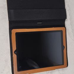Apple iPad 16GB – Clean, Rarely Used

