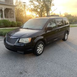 2008 Chrysler Town & Country