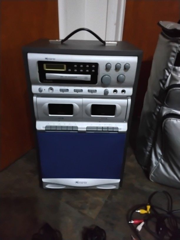 Vocopro Karaoke Machine Needs Plug In Microphone Available Online