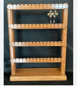 STANDING WOODEN JEWELRY/EARRING HOLDER