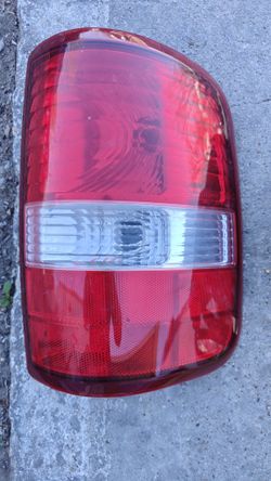 Tail Light F150 Ford 04-11