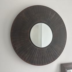 Round Decorative Wall Mirror – Bronze Frame – Modern