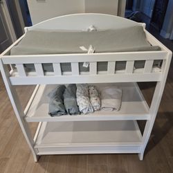 Changing Table-Delta Wilmington