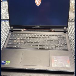 Gaming Laptop MSI Raider GE68