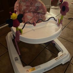 Clean baby playpen and walker