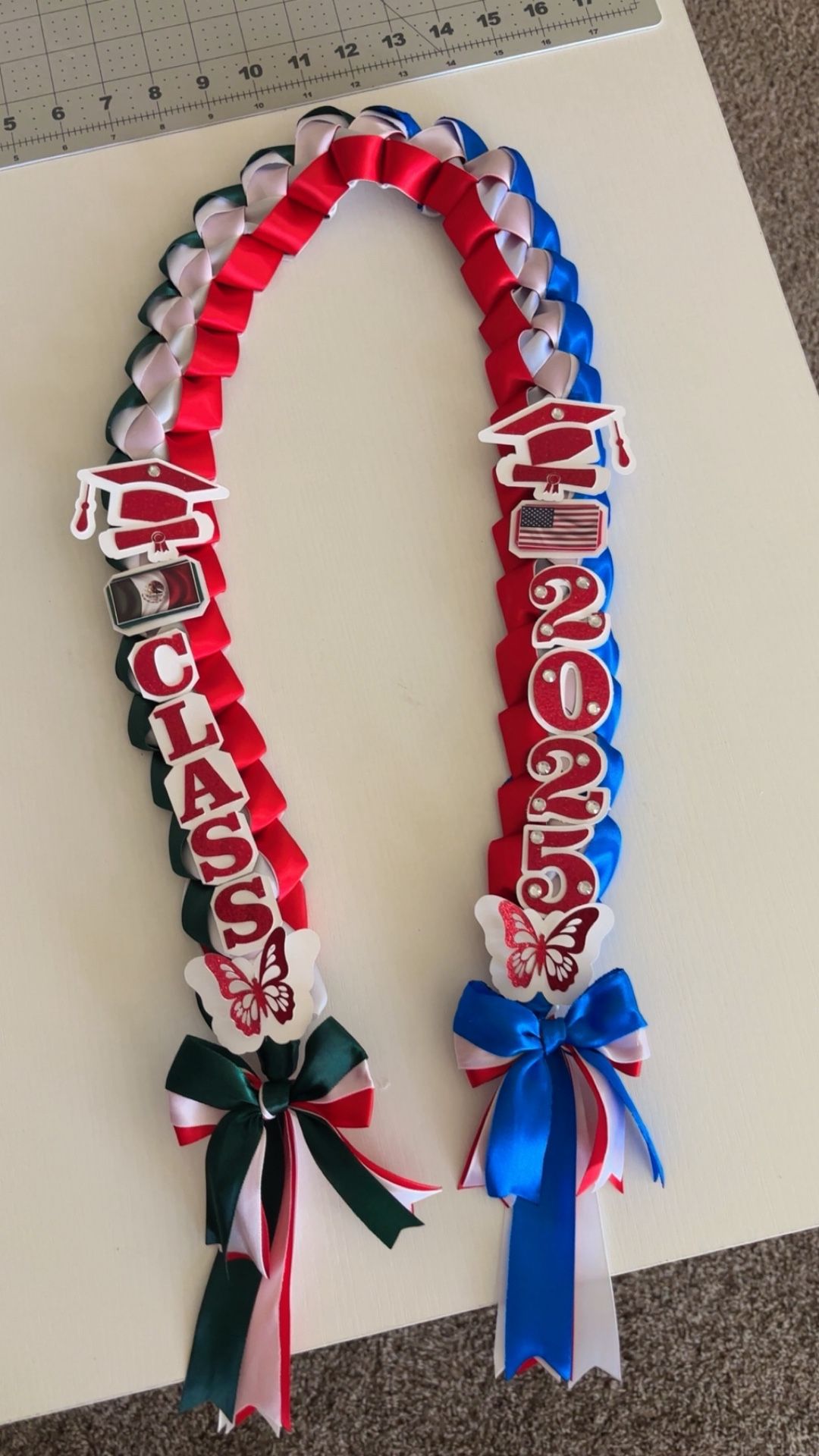 Leis De Graduación