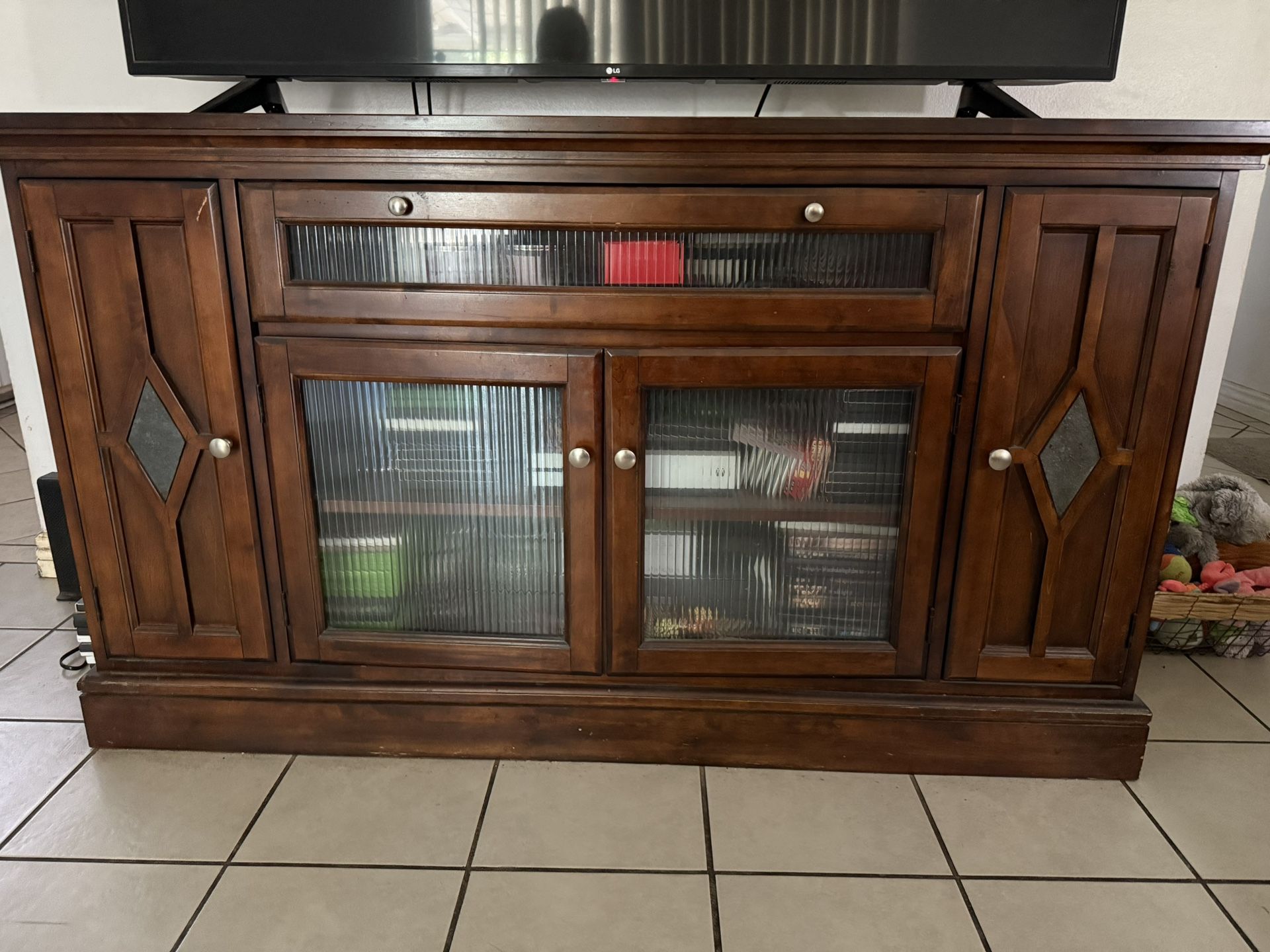 Sturdy Wood Tv Stand (low Low Price)!!