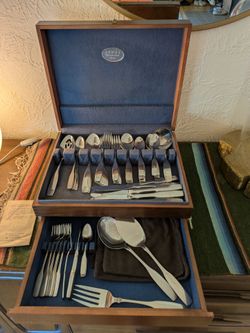 Oneida Paul Revere vintage community silverware set