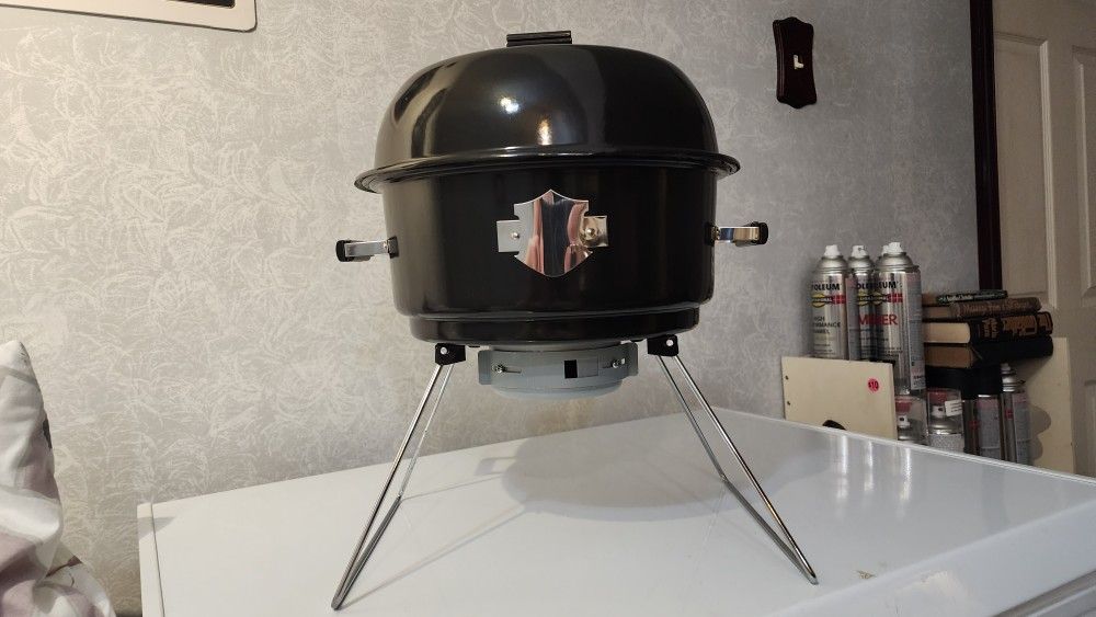 Harley Davidson Charcoal Grill 10"