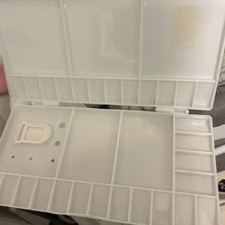 Watercolor paint pallet