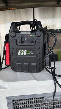 CEN-TECH 630 Peak Amp Portable Car Battery Jump