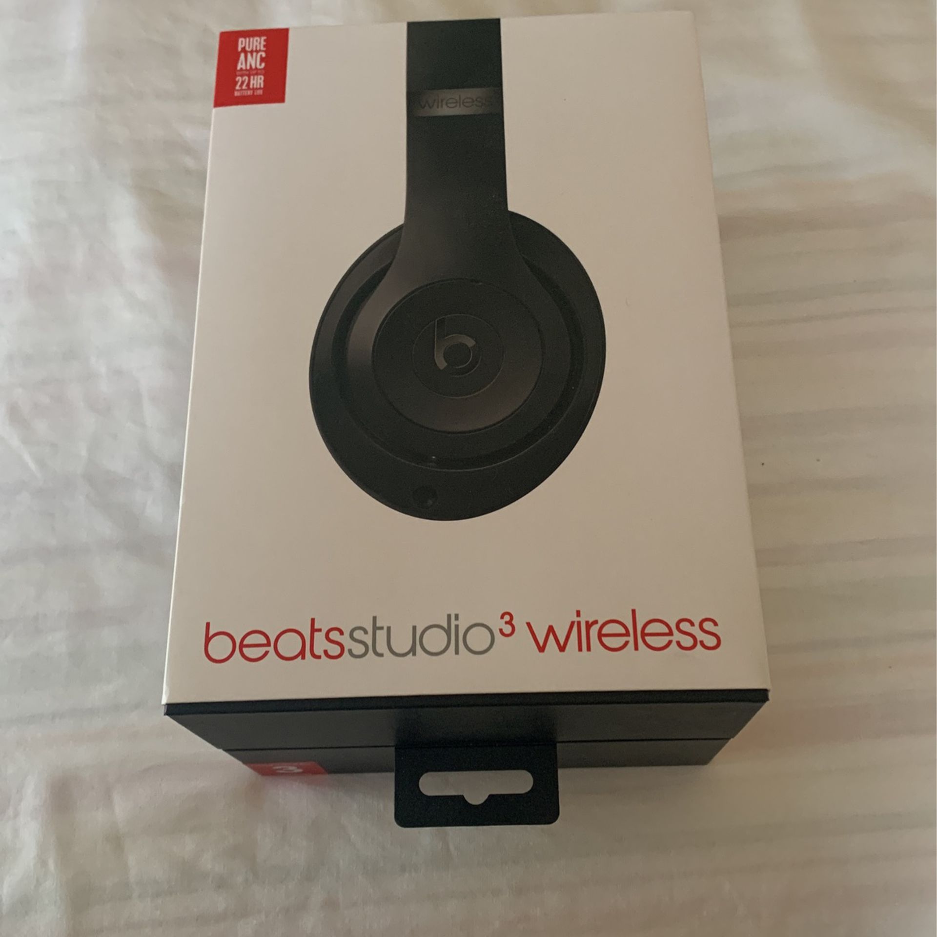 New Beats studio 3 Wireless Headphones 