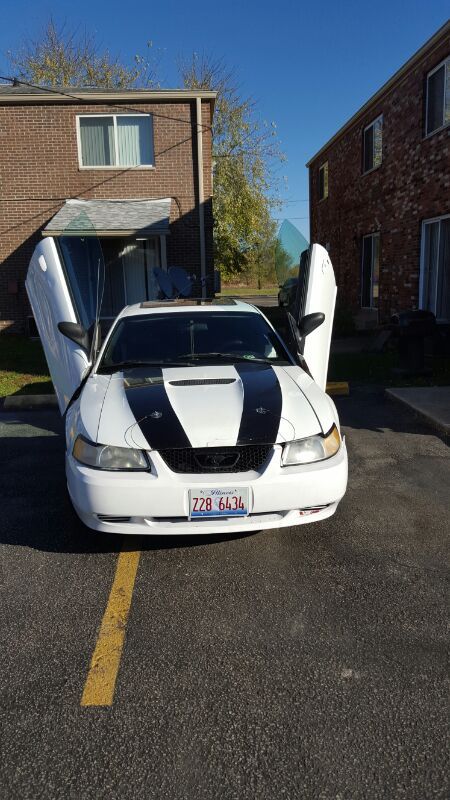 2000 Ford Mustang