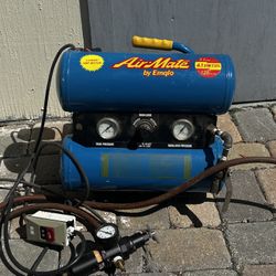 Air Compressor With Regulator Valve