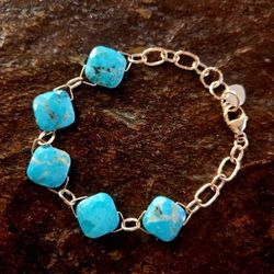 Kingman Turquoise Gold Link Bracelet 