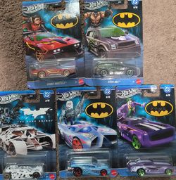 HOT WHEELS - BATMAN / BATMOBILE COLLECTION - BRAND NEW ! ( RARE COLLECTION - MATTEL )