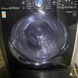 lg smart washing machine like new $$680