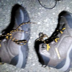 High Sierra Hiking. BOots On Size 8