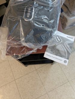 Nekteck Shiatsu Foot Massager with Heat — Like New, Gray