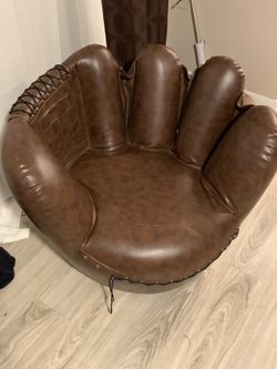 Crown Mark Baseball Glove Chair/ Ottoman