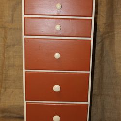 Vintage 5 Drawer Dresser 