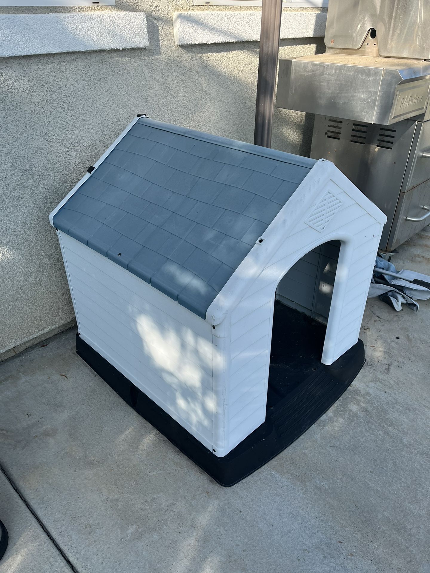 Dog House