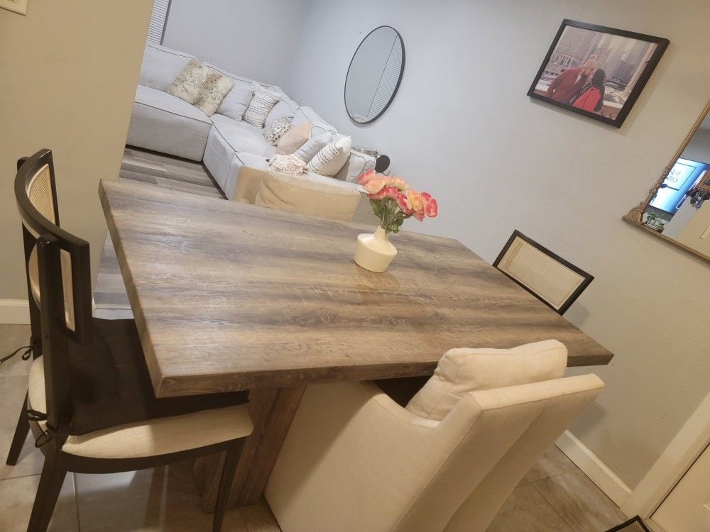 Beautiful Dining TABLE
