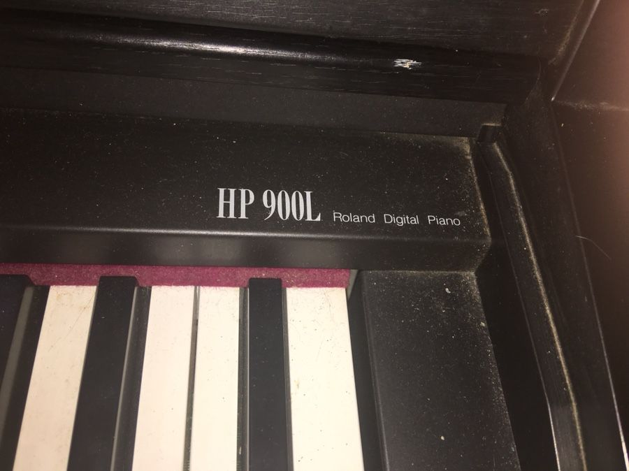 Roland hp900 digital piano 88-key