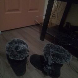 I'm Selling My Boots For $100