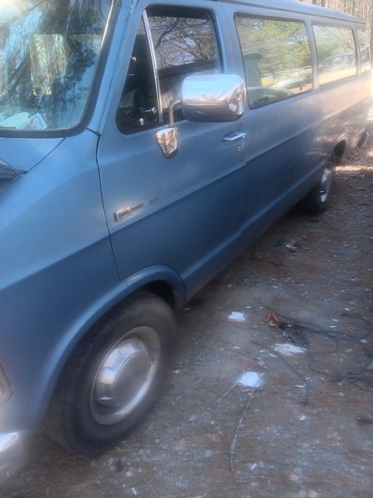 1992 Dodge Van 5.9