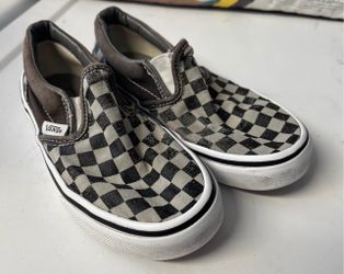 $15 for both shoes boys 13.5 vans