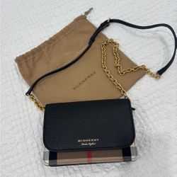 Burberry Hampshire Clutch